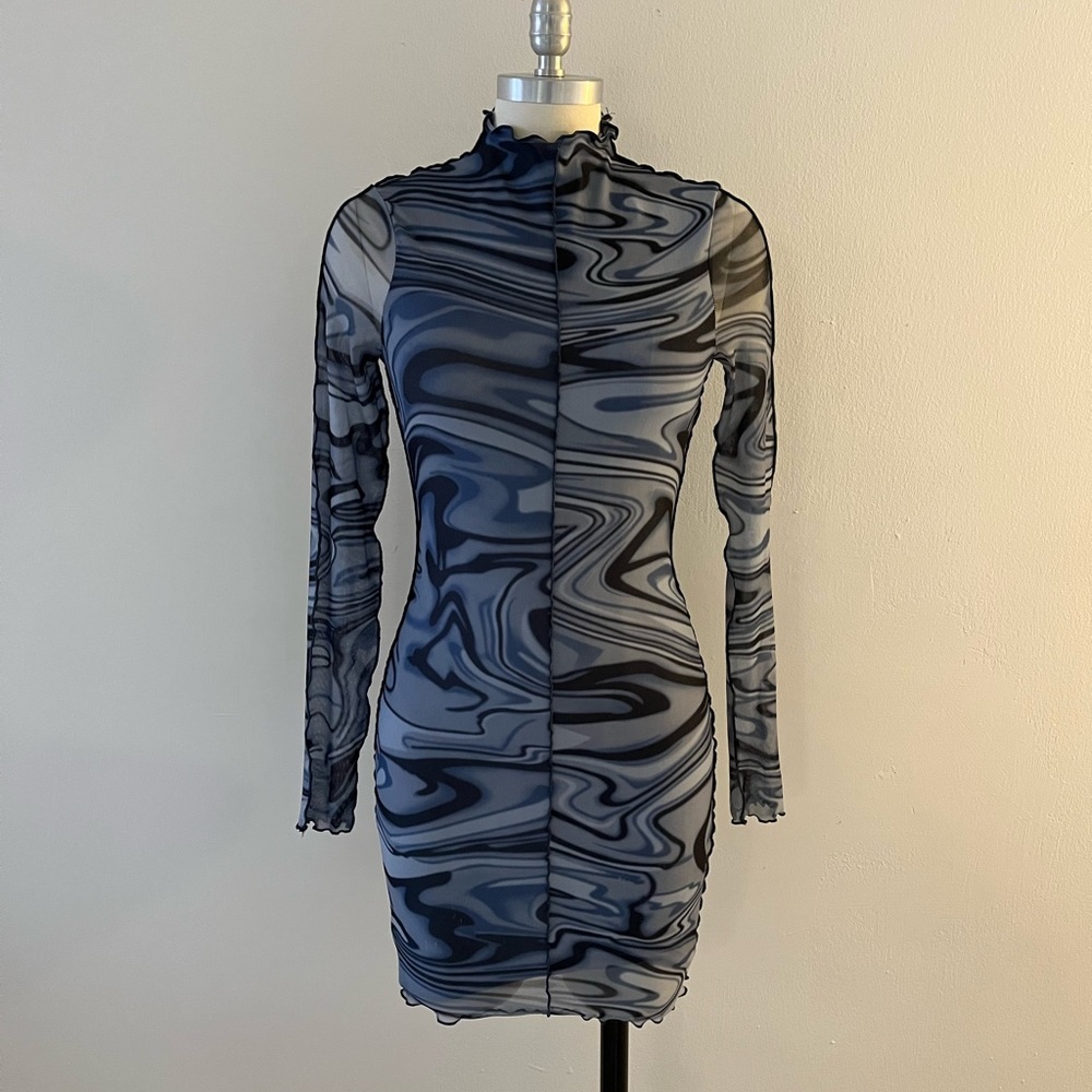 Stretchy long sleeve mini dress